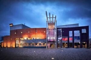 Theater de Leest, Waalwijk, Theatervoorstelling, Kleine stapjes verder